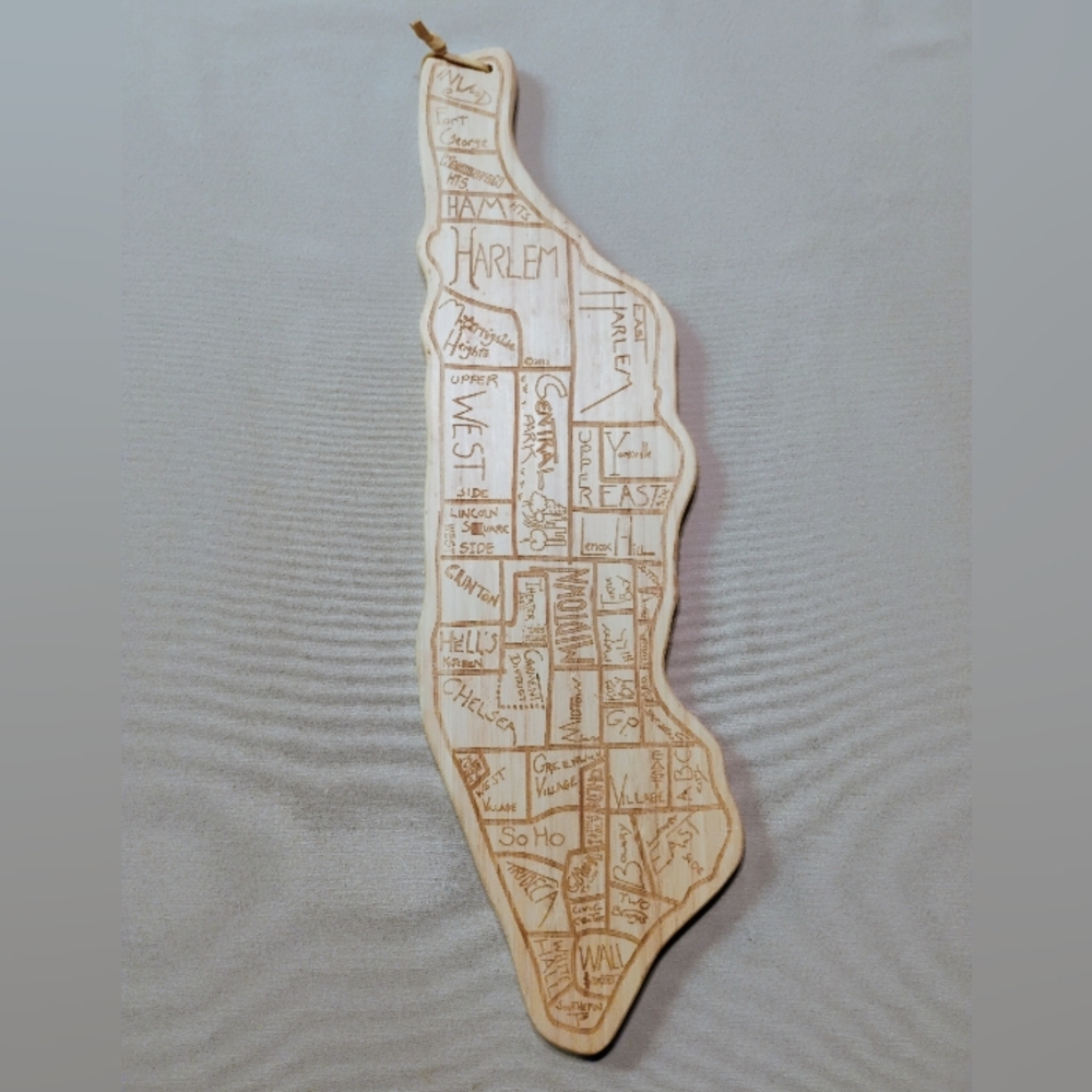 WOOD CARVED MAP OF MANHATTAN (NYC)